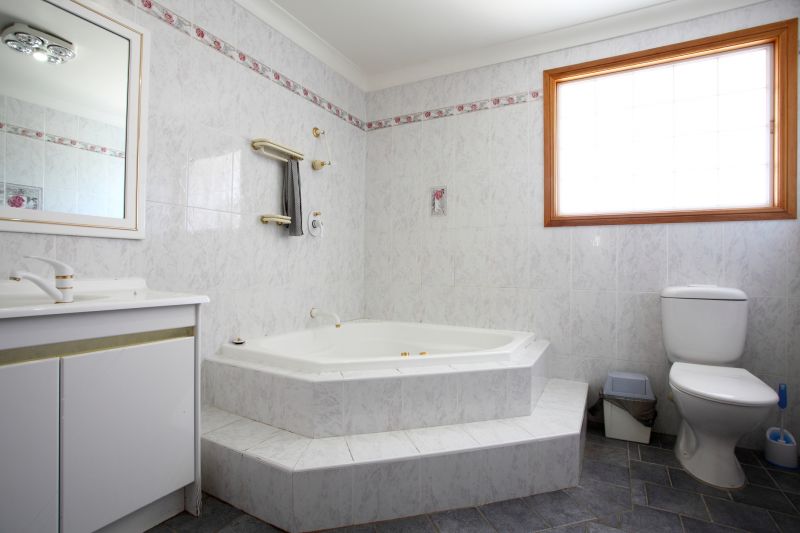 Cost of Bathtub Installation in Farmington, MI
